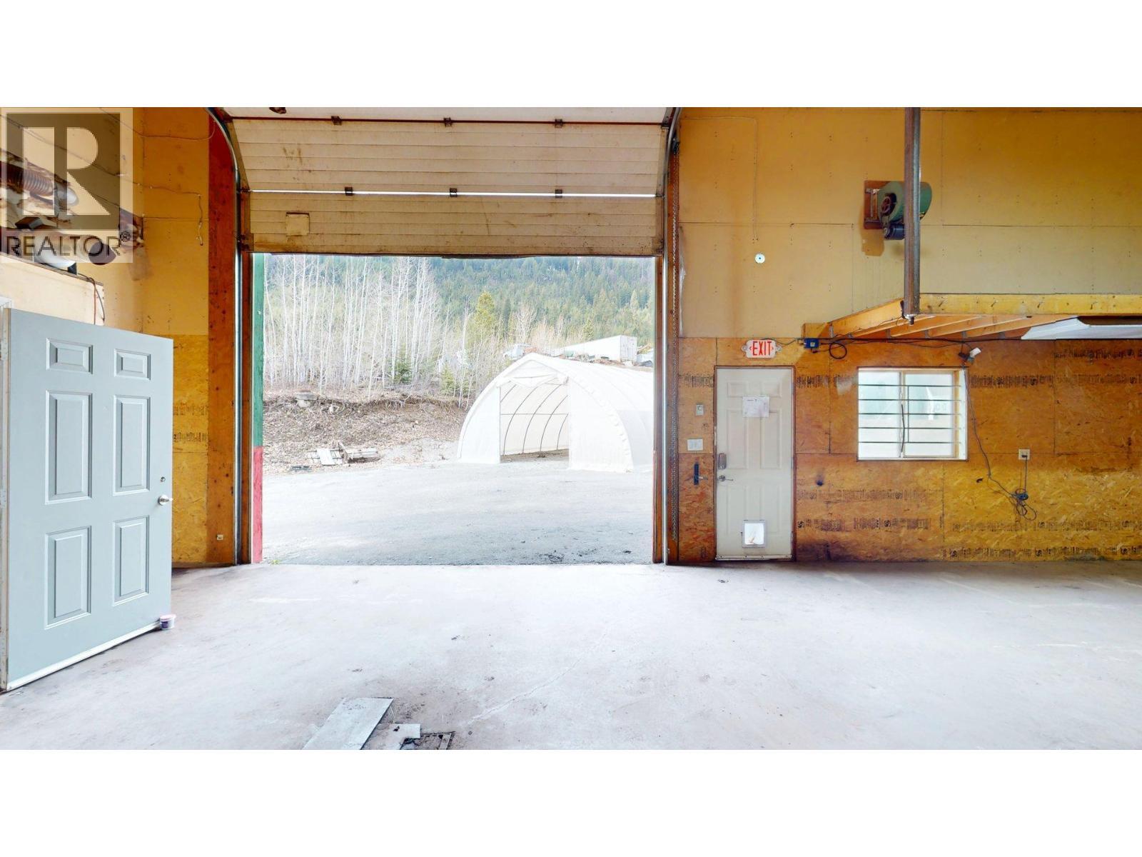 7 Inkaneep Road, Elkford, BC