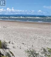 281 River Road East - Surrounding Features -