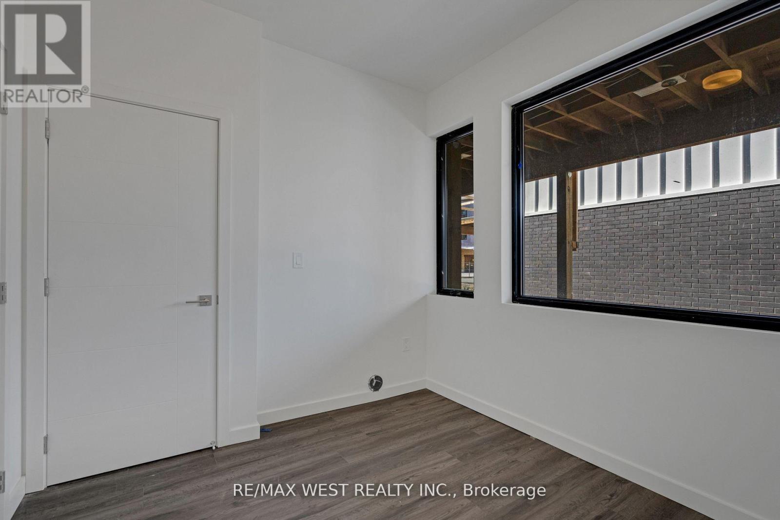 10 Rainwater Lane, Barrie, ON - Indoor Photo Showing Other Room