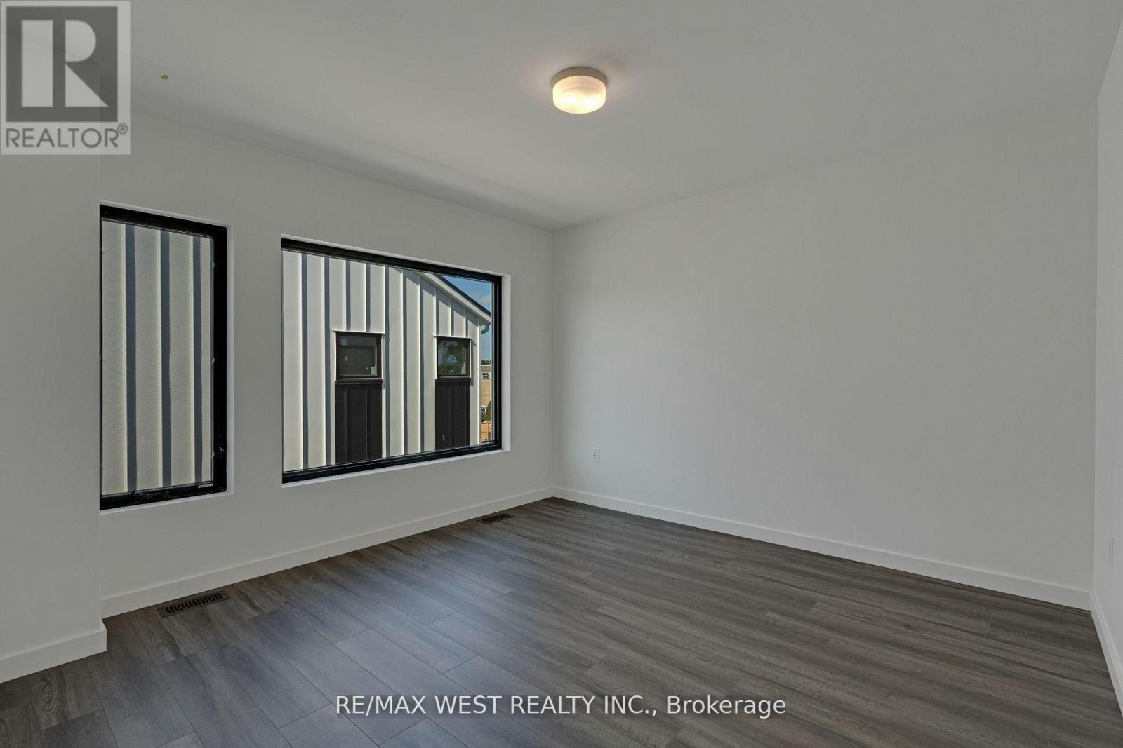 10 Rainwater Lane, Barrie, ON - Indoor Photo Showing Other Room