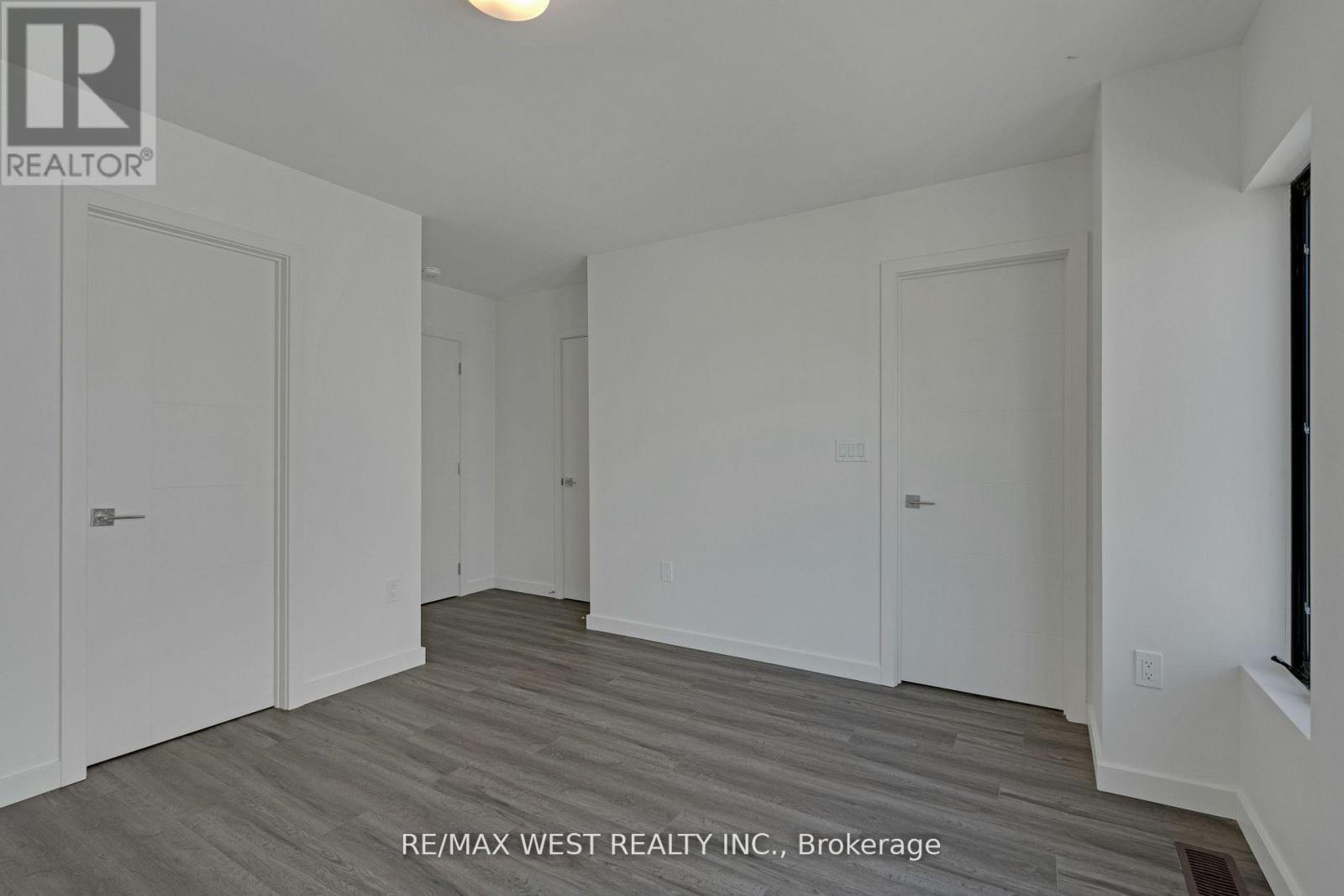 10 Rainwater Lane, Barrie, ON - Indoor Photo Showing Other Room