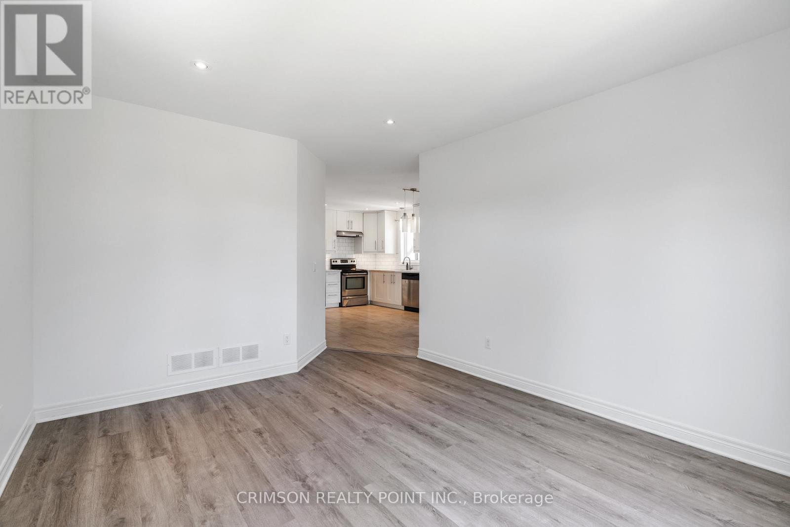 11 Edith Street, St. Catharines, ON - Indoor Photo Showing Other Room