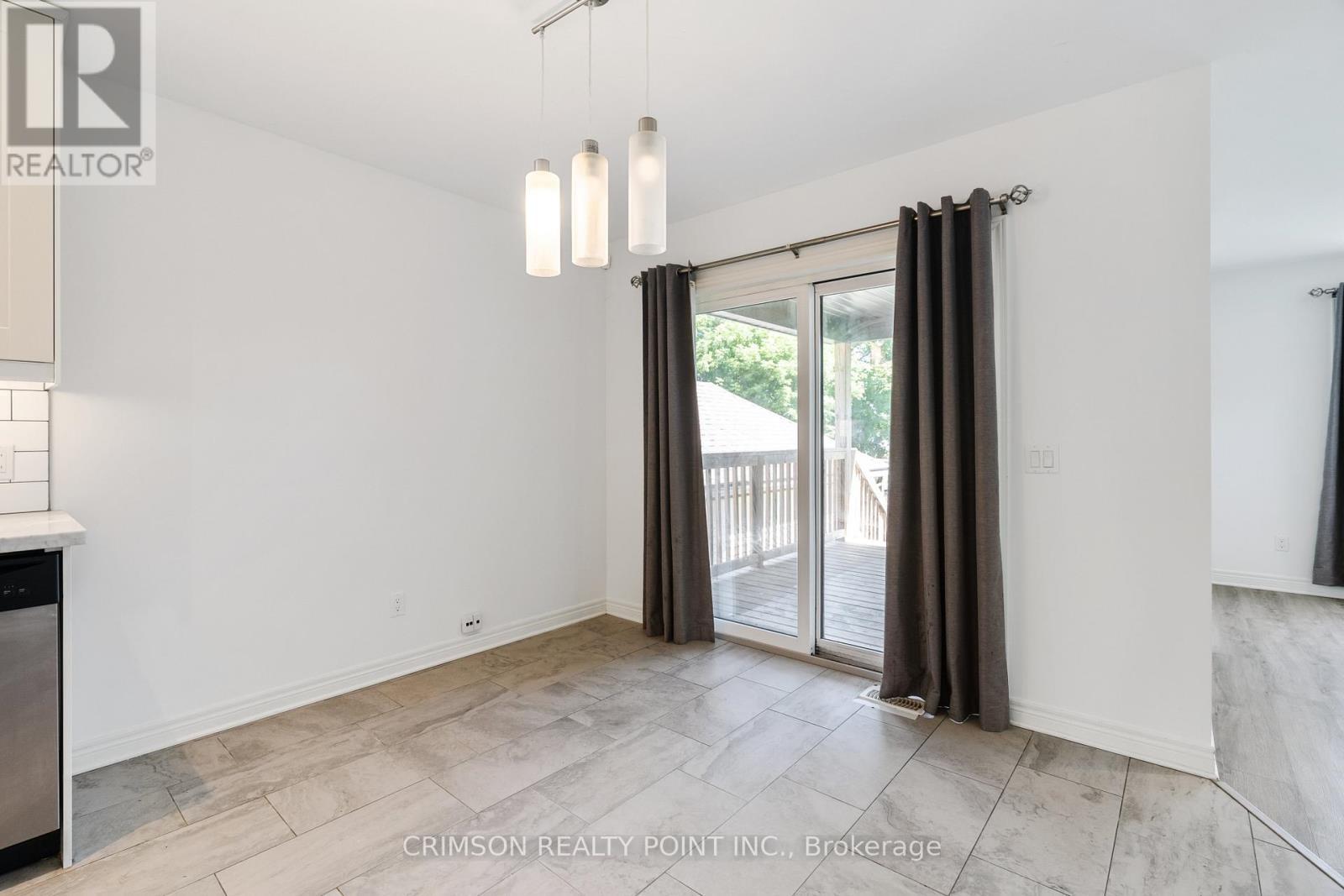 11 Edith Street, St. Catharines, ON - Indoor Photo Showing Other Room