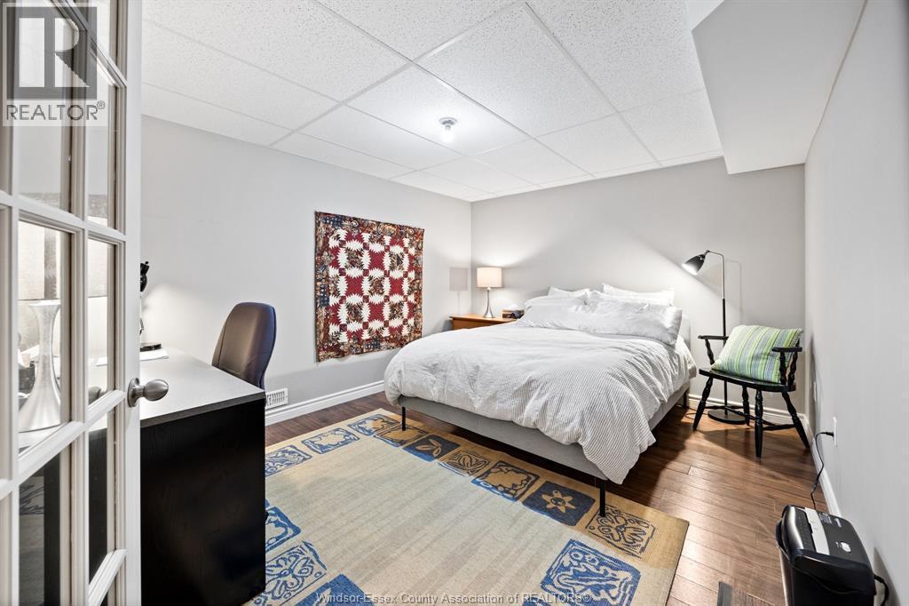 65 Fairway, Amherstburg, ON - Indoor Photo Showing Bedroom