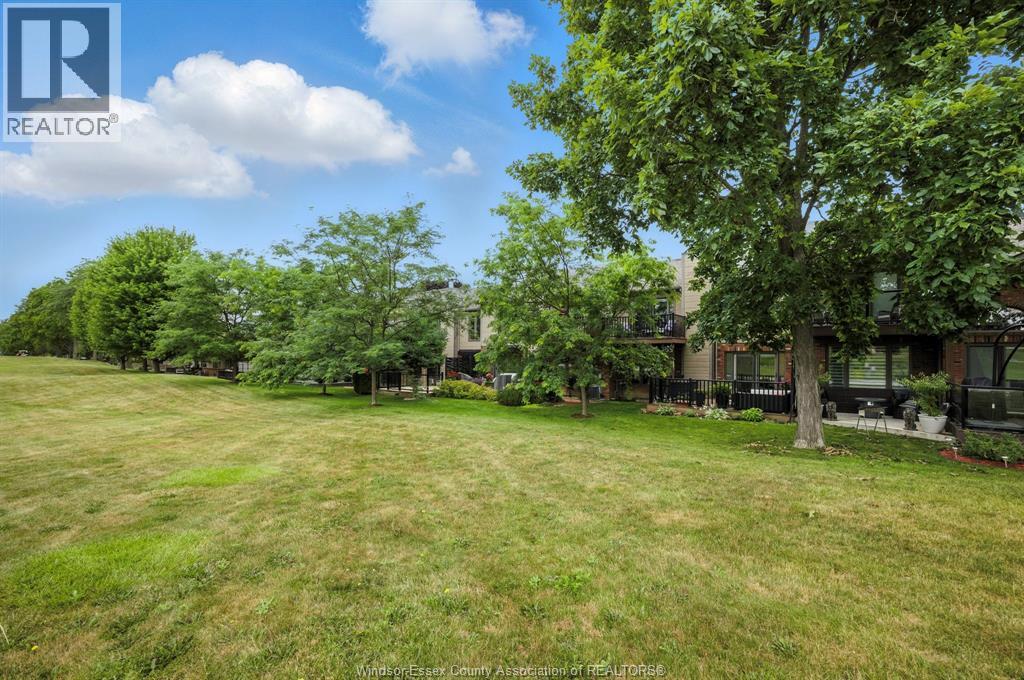 65 Fairway, Amherstburg, ON - Outdoor
