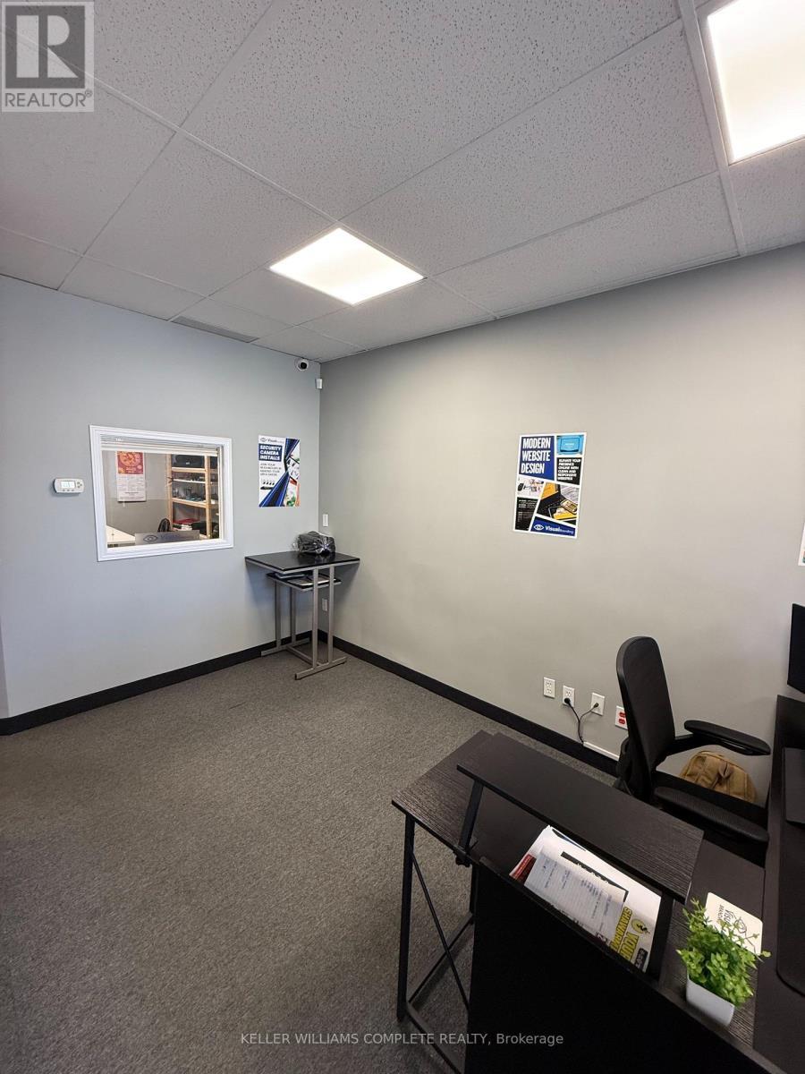 302 Brucedale Avenue, Hamilton, ON