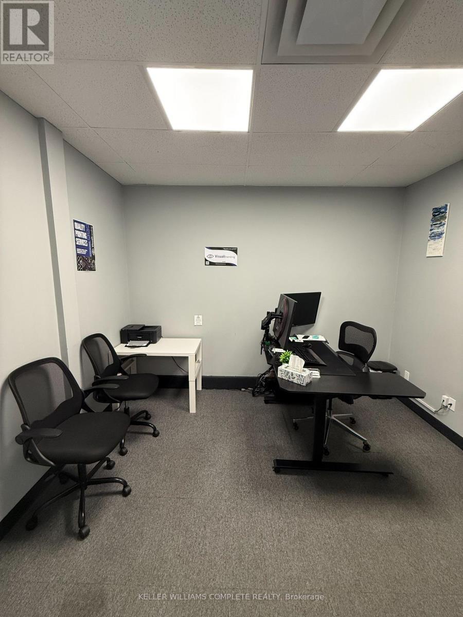 302 Brucedale Avenue, Hamilton, ON