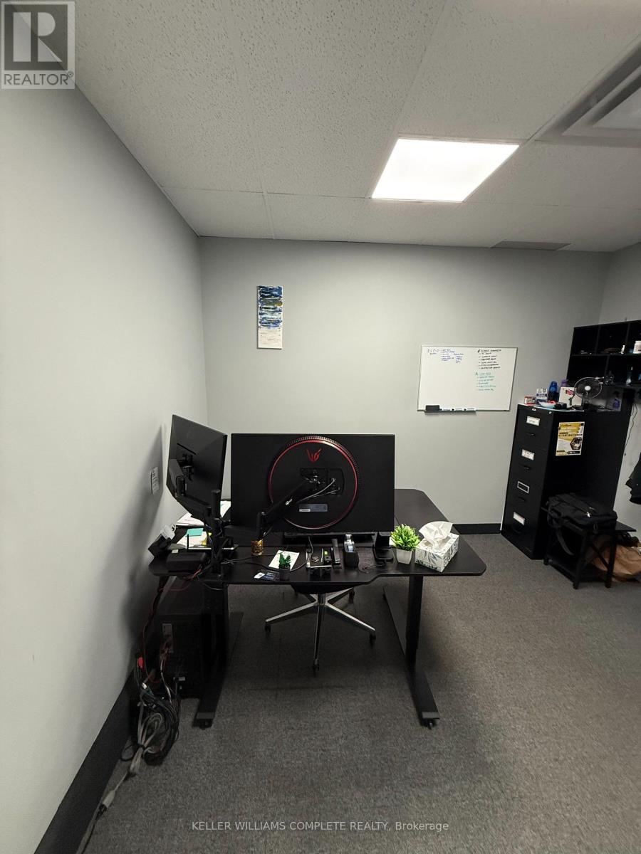 302 Brucedale Avenue, Hamilton, ON