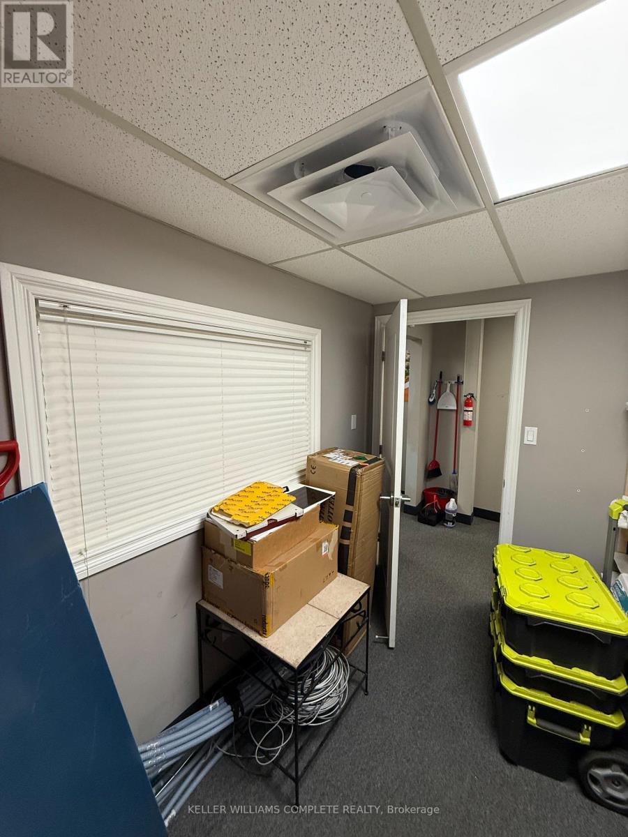 302 Brucedale Avenue, Hamilton, ON