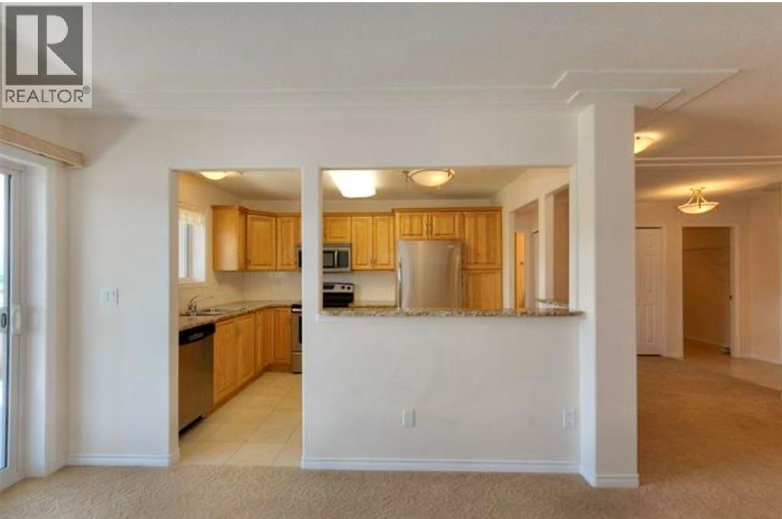 1967 Underhill Street Unit# 604, Kelowna, BC - Indoor Photo Showing Kitchen
