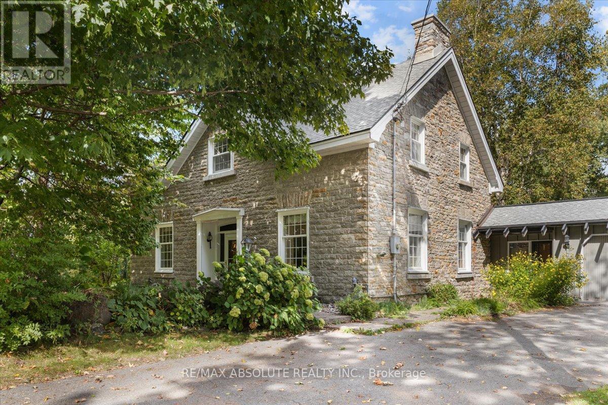 2932 Carp Road, Ottawa, ON - Outdoor