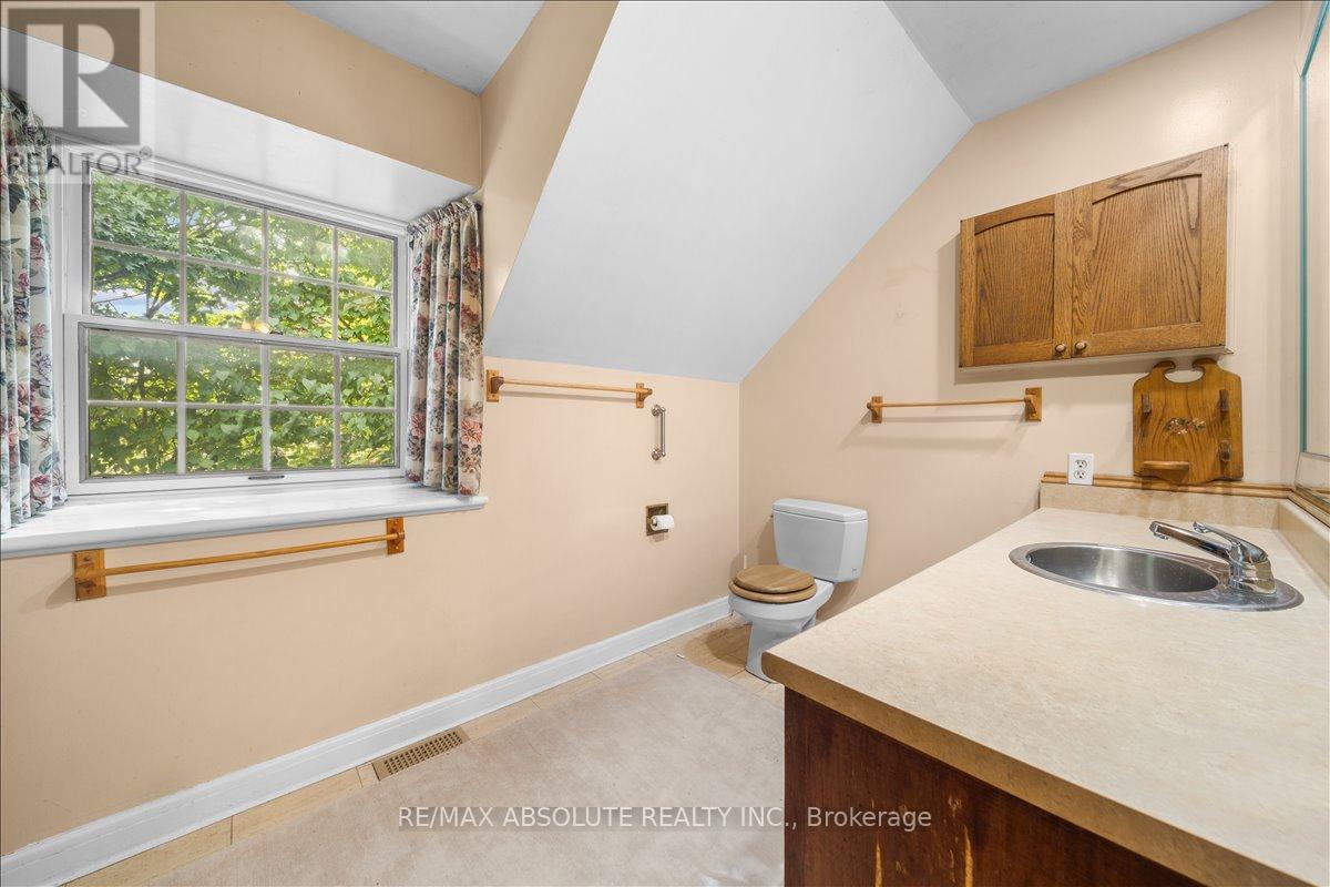 2932 Carp Road, Ottawa, ON - Indoor