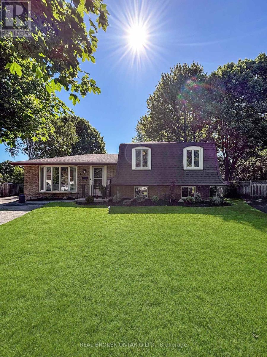 9 Normandy Circle, Norfolk, ON - Outdoor With Deck Patio Veranda