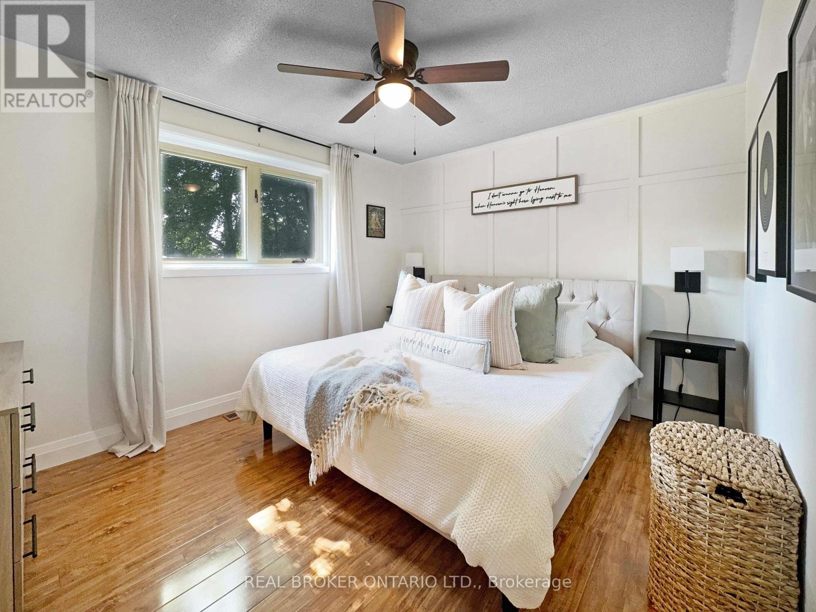 9 Normandy Circle, Norfolk, ON - Indoor Photo Showing Bedroom