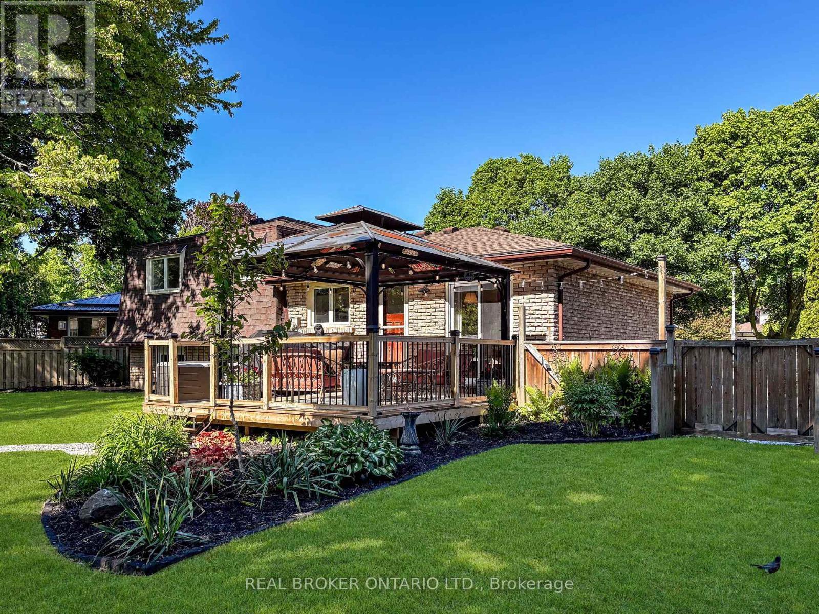 9 Normandy Circle, Norfolk, ON - Outdoor With Deck Patio Veranda