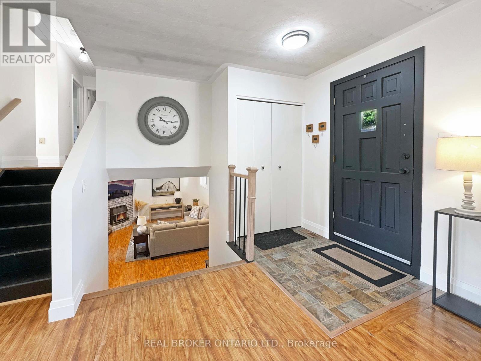 9 Normandy Circle, Norfolk, ON - Indoor Photo Showing Other Room