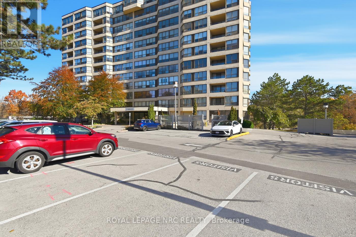 Front Elevation - 102 - 3 Towering Heights Boulevard, St. Catharines (Glendale/Glenridge), ON - Outdoor With Facade