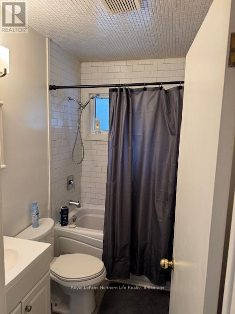 44 Desgroseilliers Street, West Nipissing (Sturgeon Falls), ON - Indoor Photo Showing Bathroom