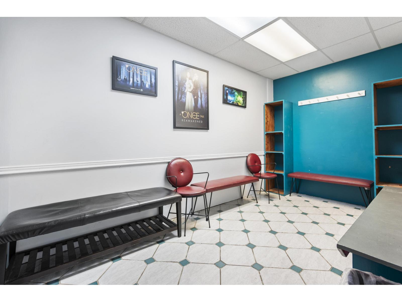 10 34100 South Fraser Way, Abbotsford, BC