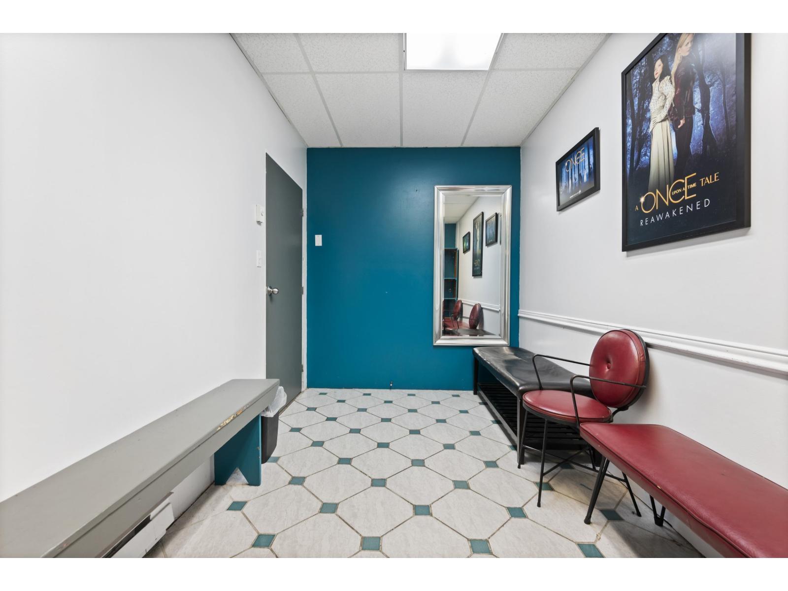 10 34100 South Fraser Way, Abbotsford, BC