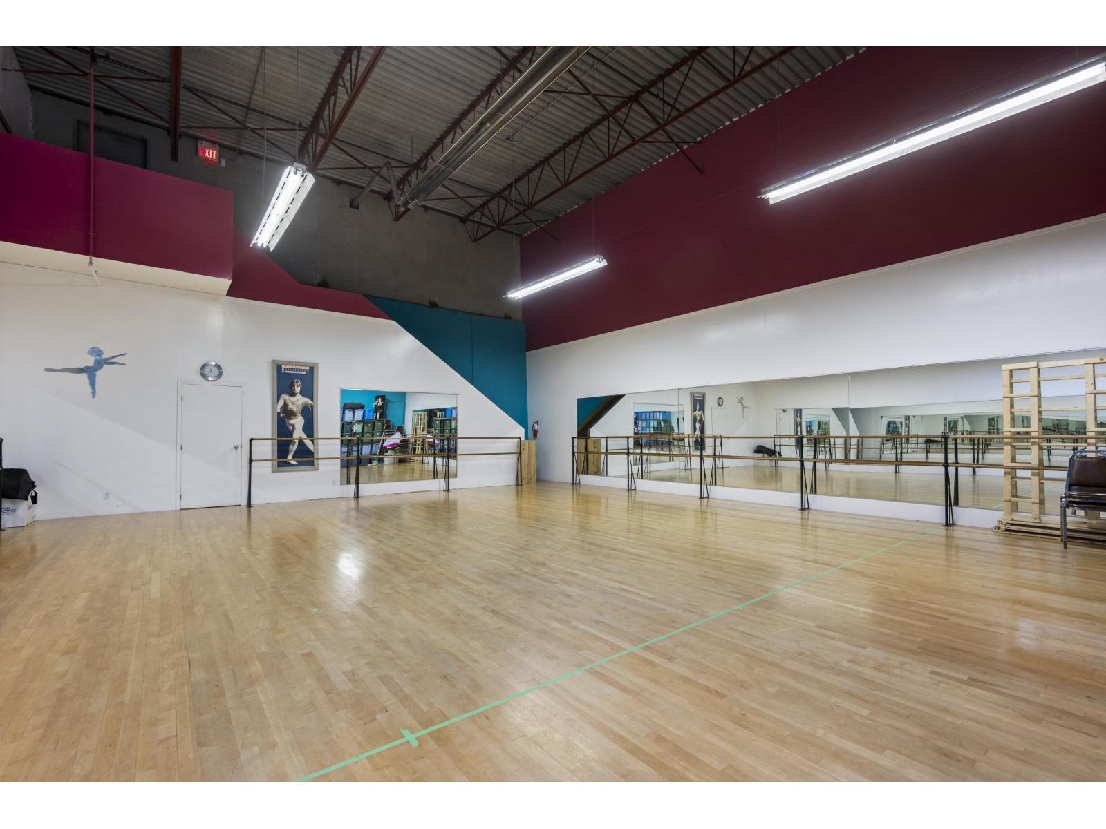 10 34100 South Fraser Way, Abbotsford, BC