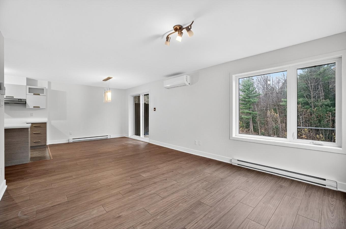 Dining room - 1-1635 Rue Wilfrid-Pelletier, Saint-Jérôme, QC - Indoor Photo Showing Other Room