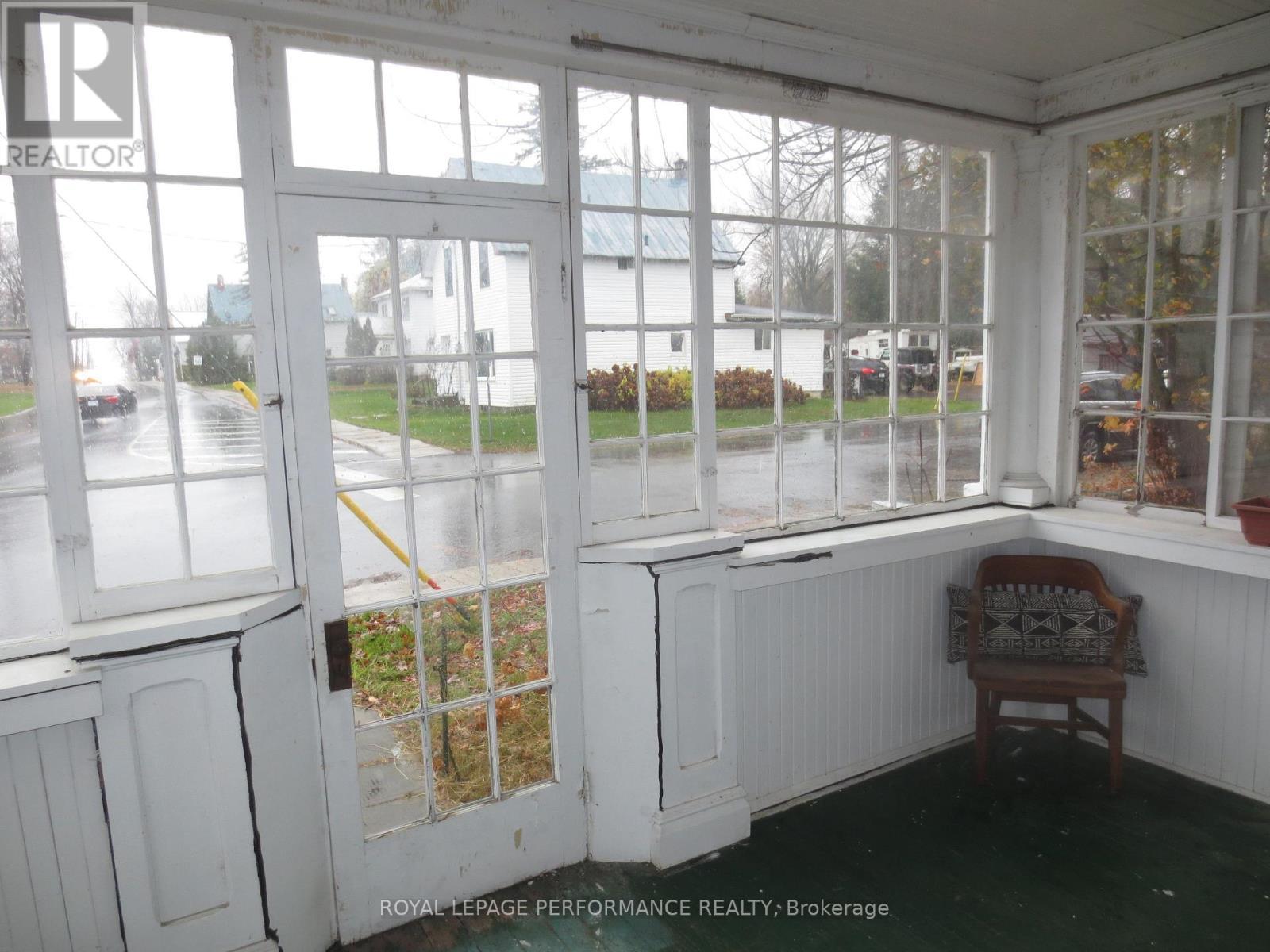 18491 Hughie Munro Street, North Glengarry, ON - Indoor Photo Showing Other Room