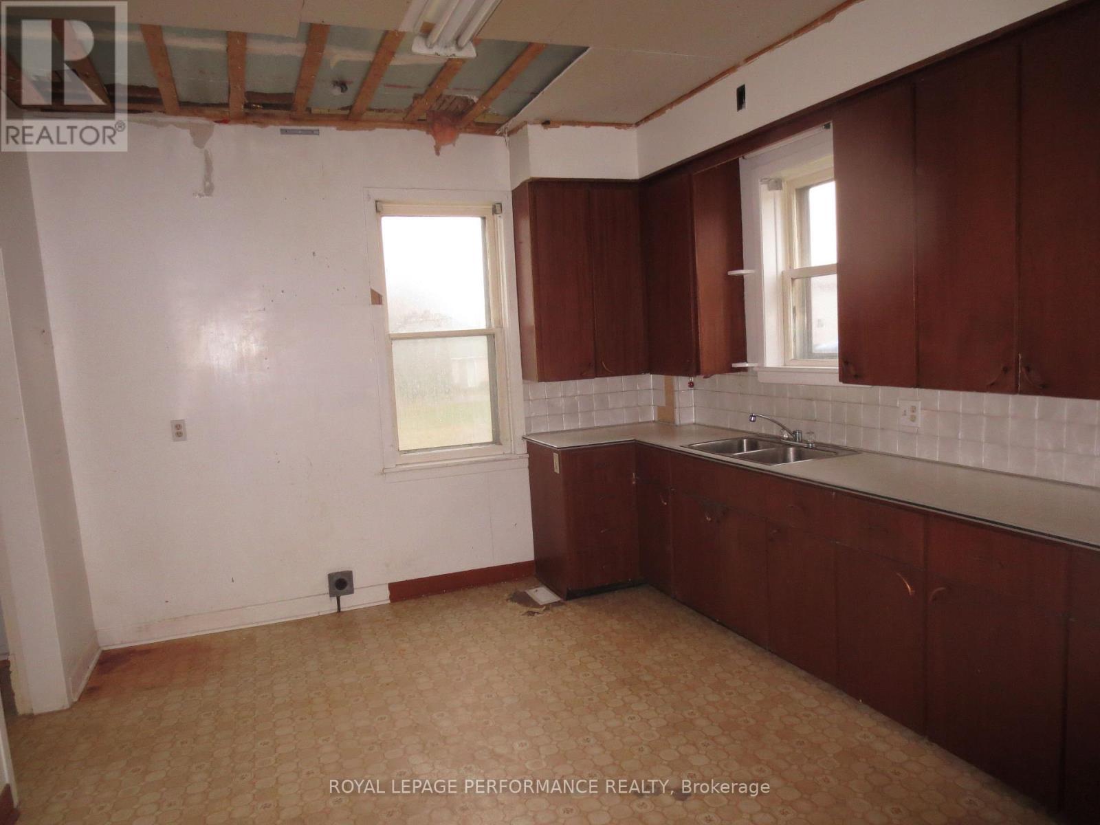 18491 Hughie Munro Street, North Glengarry, ON - Indoor