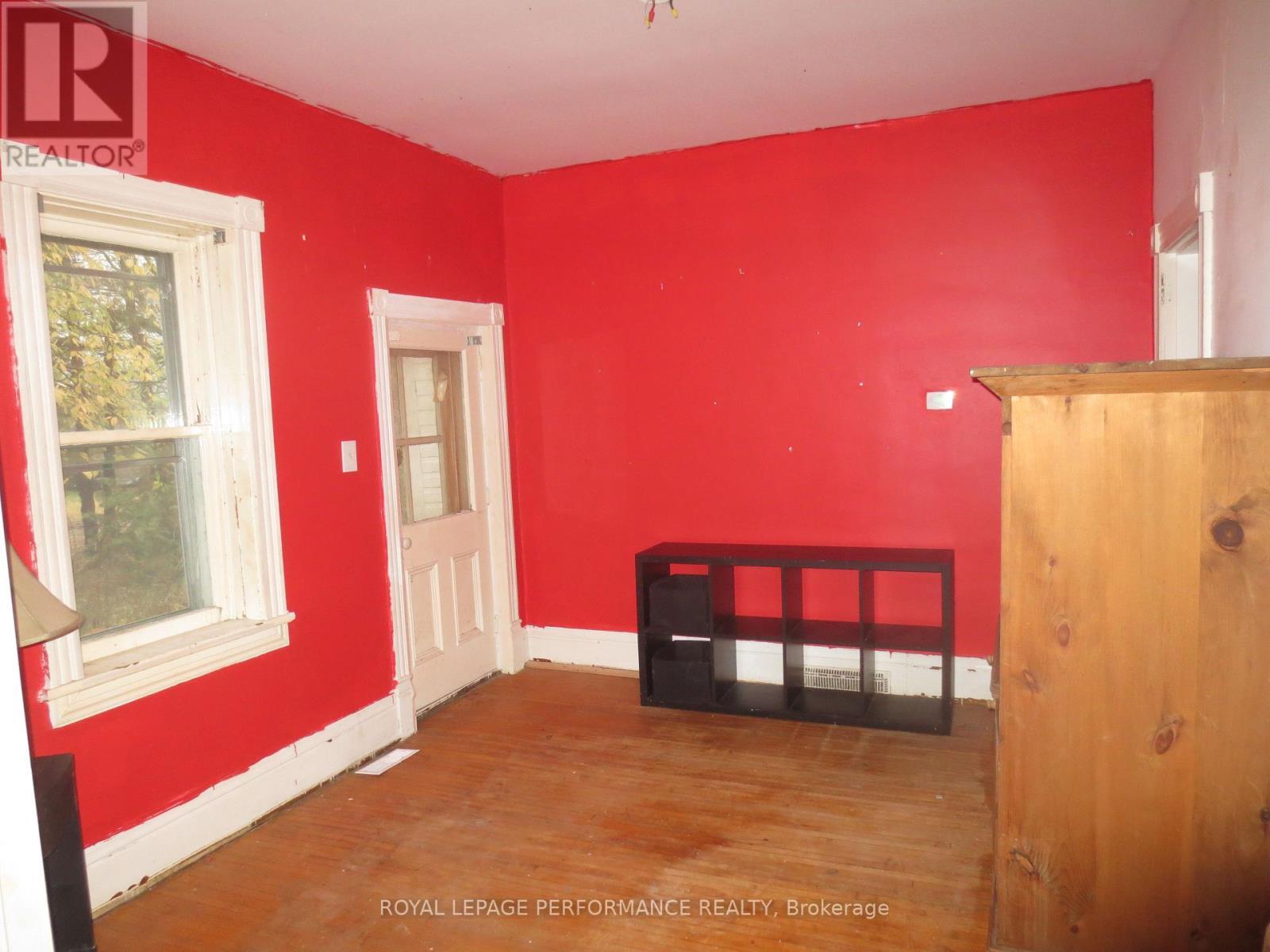 18491 Hughie Munro Street, North Glengarry, ON - Indoor Photo Showing Other Room