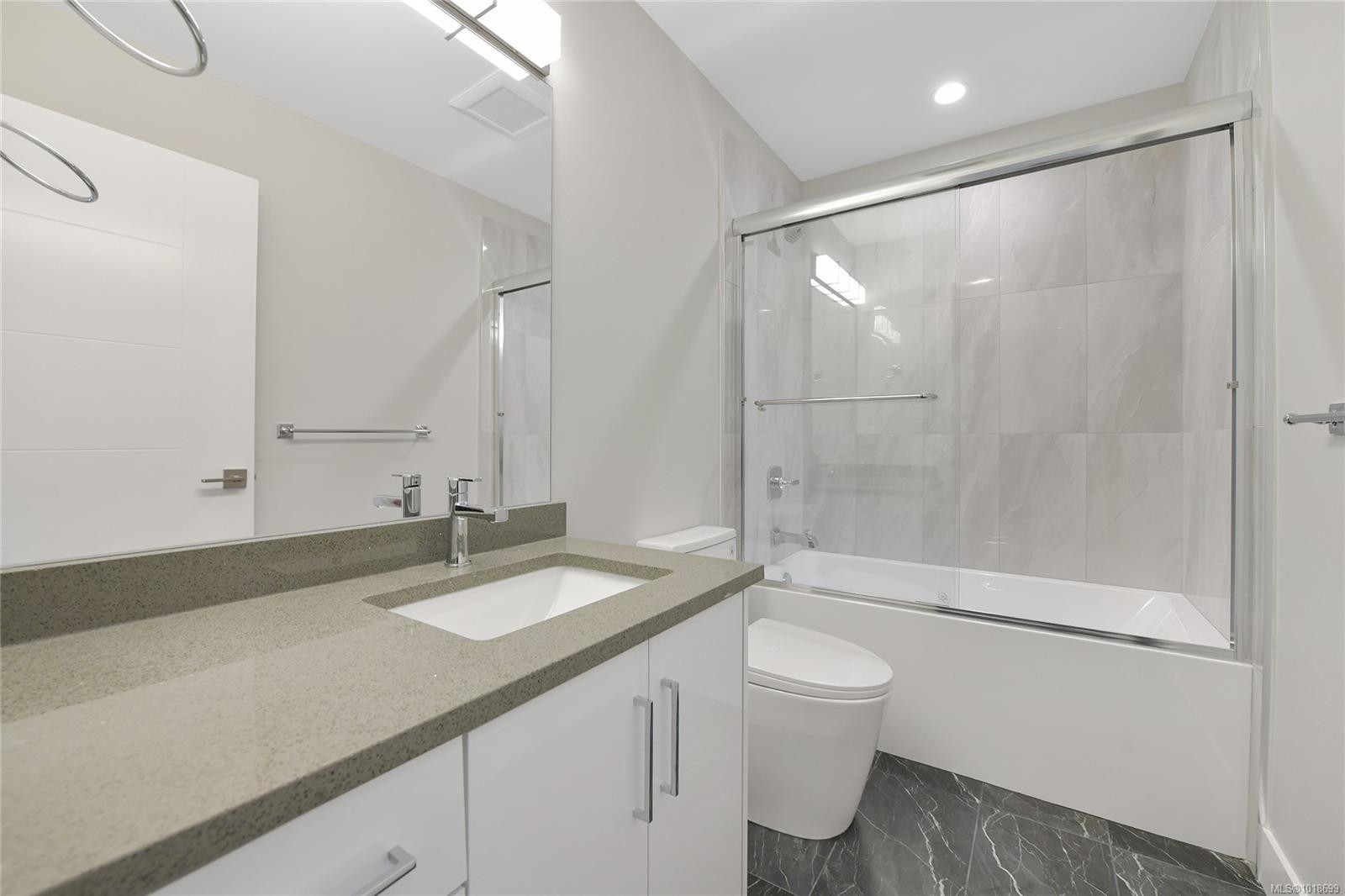 992 Citation Rd, Langford, BC