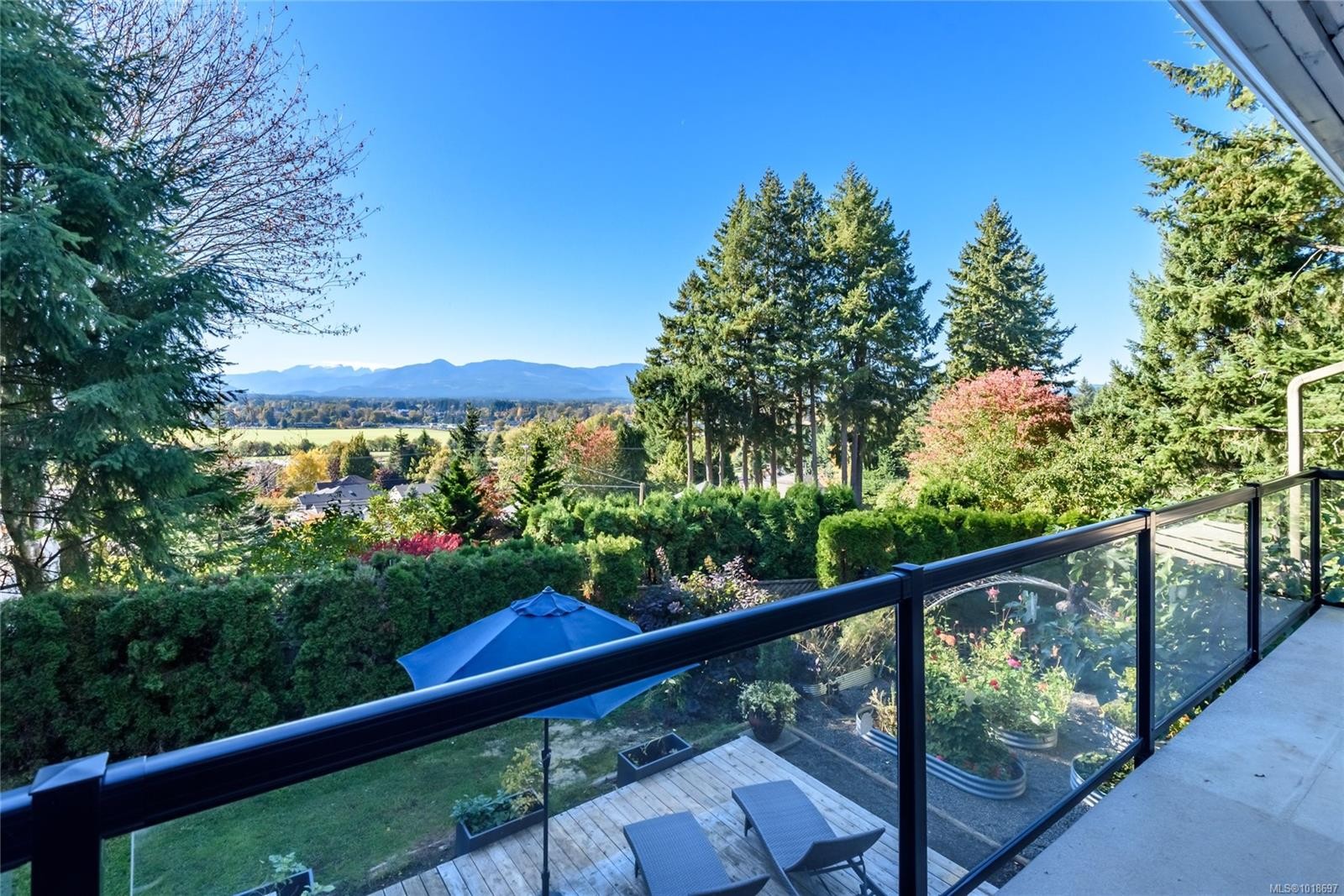 1165 Glen Urquhart Dr, Courtenay, BC