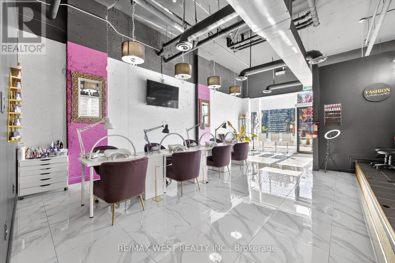 7 - 2396 Major Mackenzie Drive W, Vaughan, ON