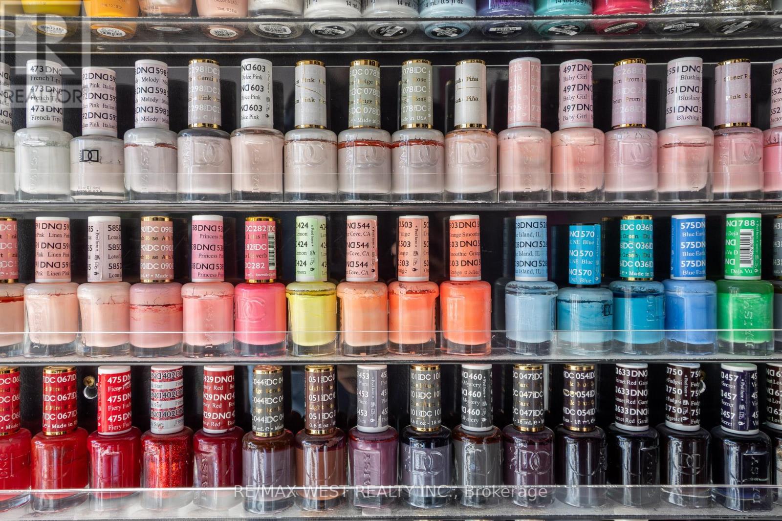 7 - 2396 Major Mackenzie Drive W, Vaughan, ON