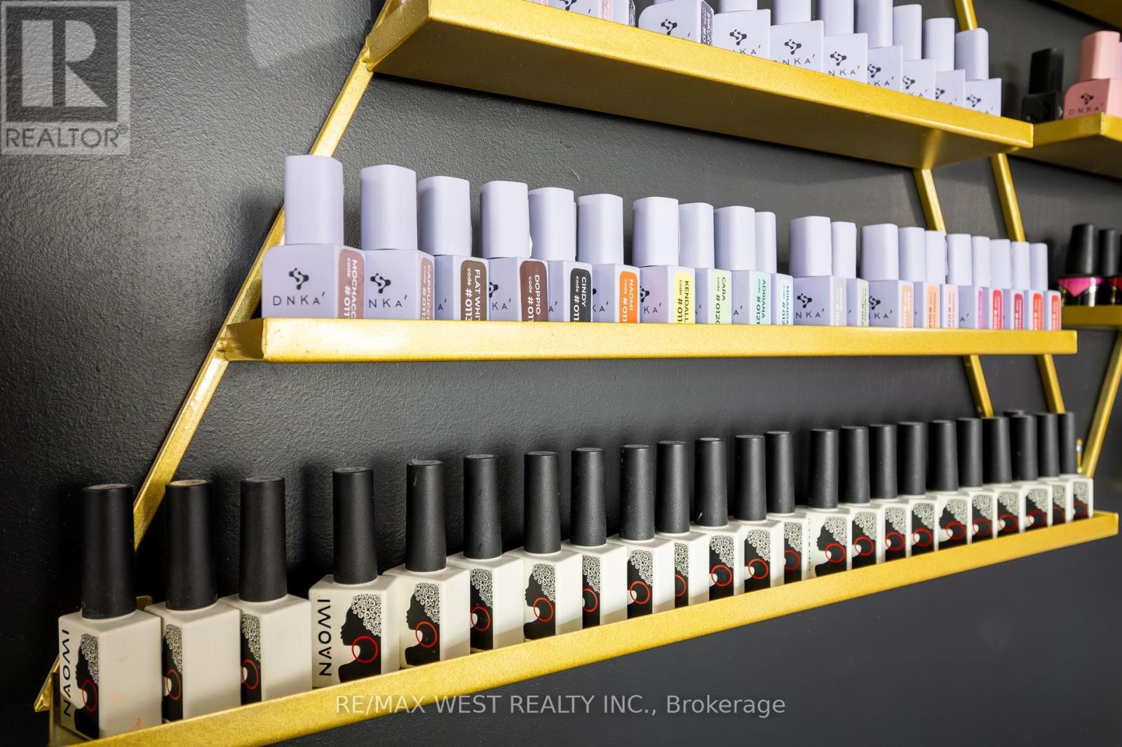 7 - 2396 Major Mackenzie Drive W, Vaughan, ON