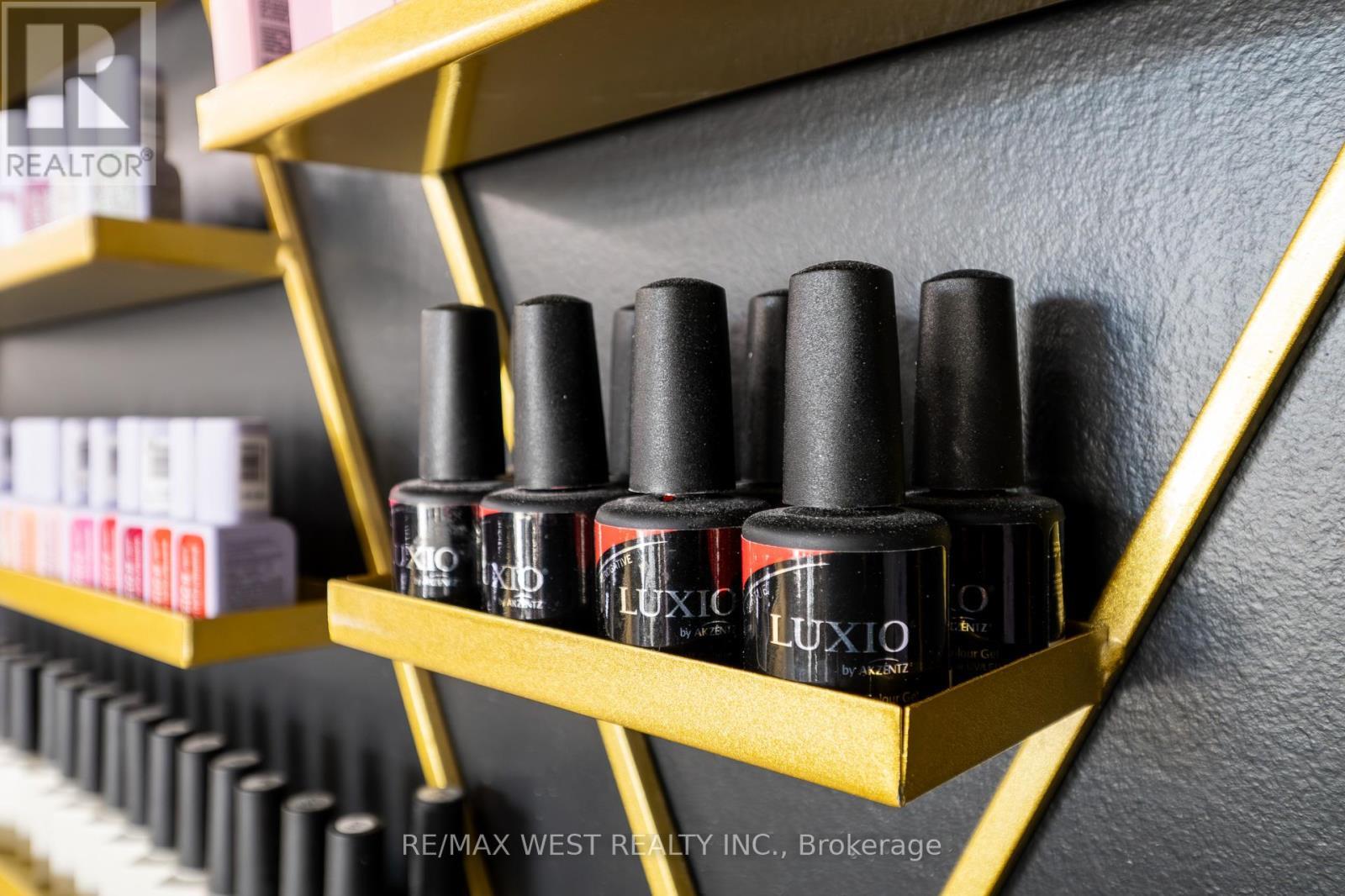 7 - 2396 Major Mackenzie Drive W, Vaughan, ON