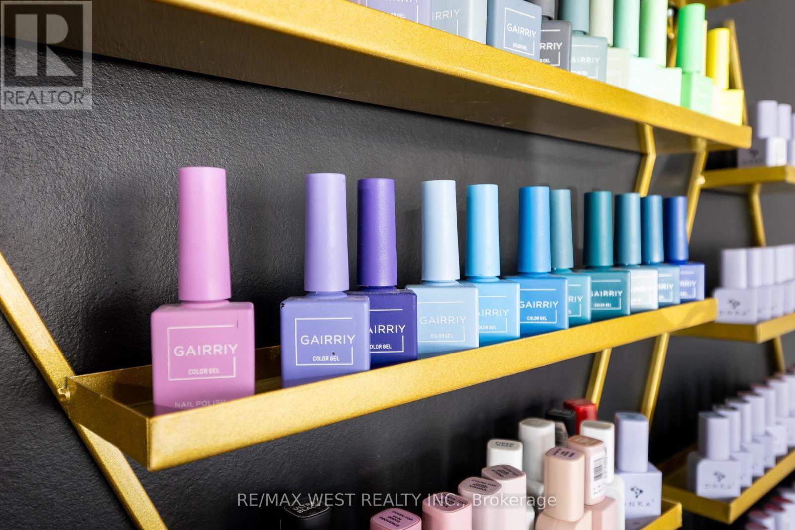 7 - 2396 Major Mackenzie Drive W, Vaughan, ON