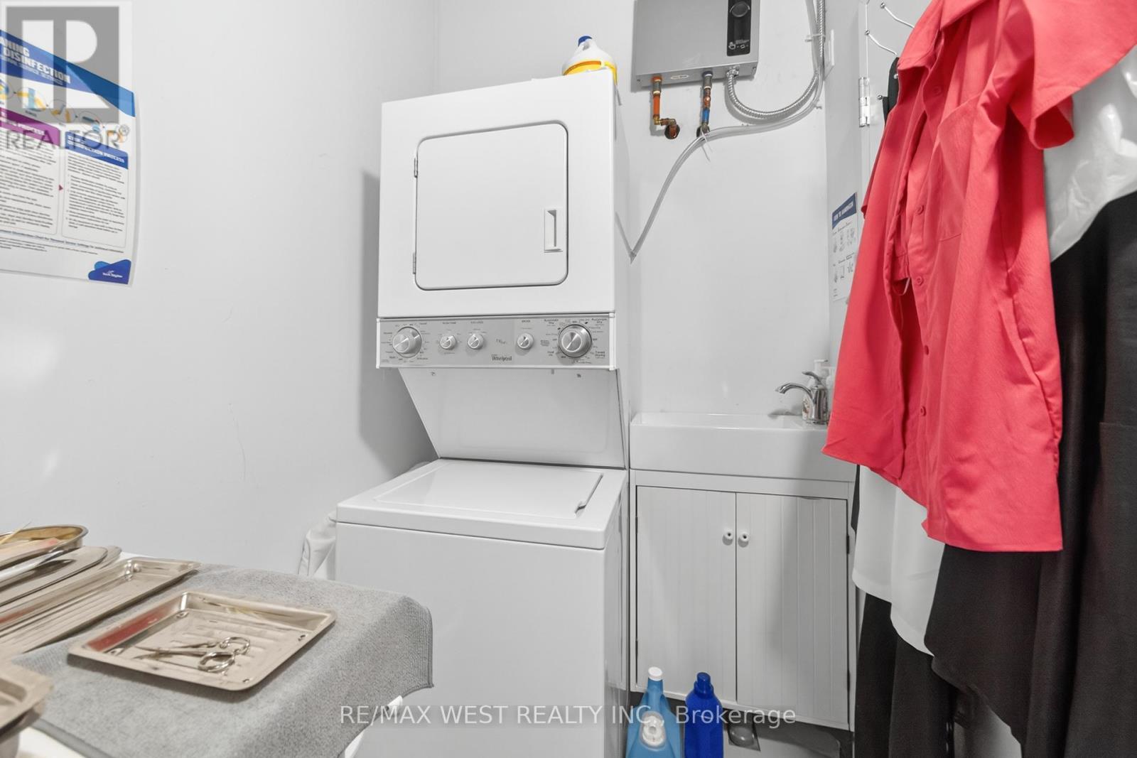 7 - 2396 Major Mackenzie Drive W, Vaughan, ON