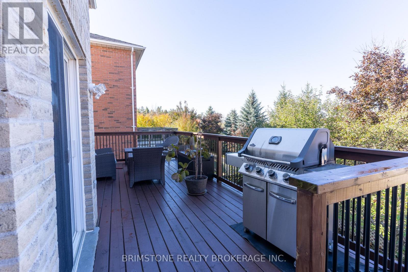 6 Silvercreek Crescent, Barrie, ON - Outdoor With Deck Patio Veranda With Exterior