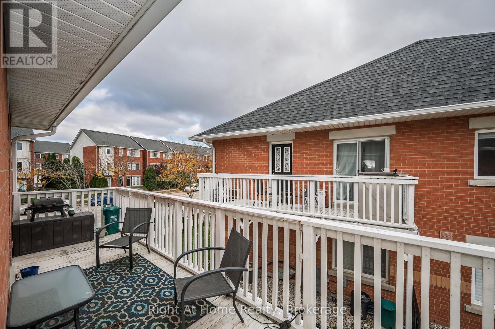 706 - 1701 Lampman Avenue, Burlington (Uptown), ON - Outdoor With Deck Patio Veranda With Exterior