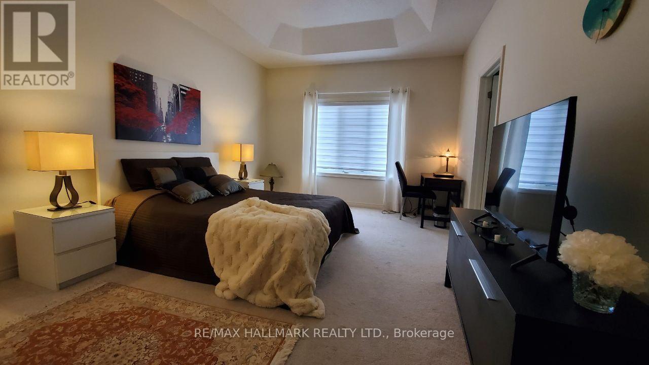 #Main&2Nd - 19 Chouinard Way, Aurora, ON - Indoor Photo Showing Bedroom