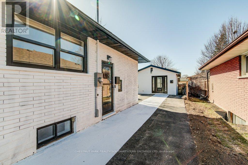 88 Woodhaven Road, Kitchener, ON - Outdoor With Exterior