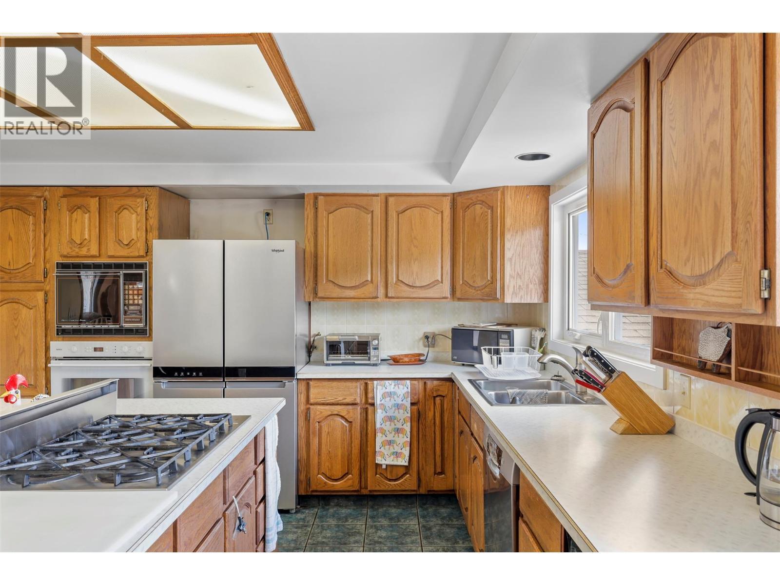6066 Furrer Road, Kamloops, BC - Indoor Photo Showing Kitchen With Double Sink