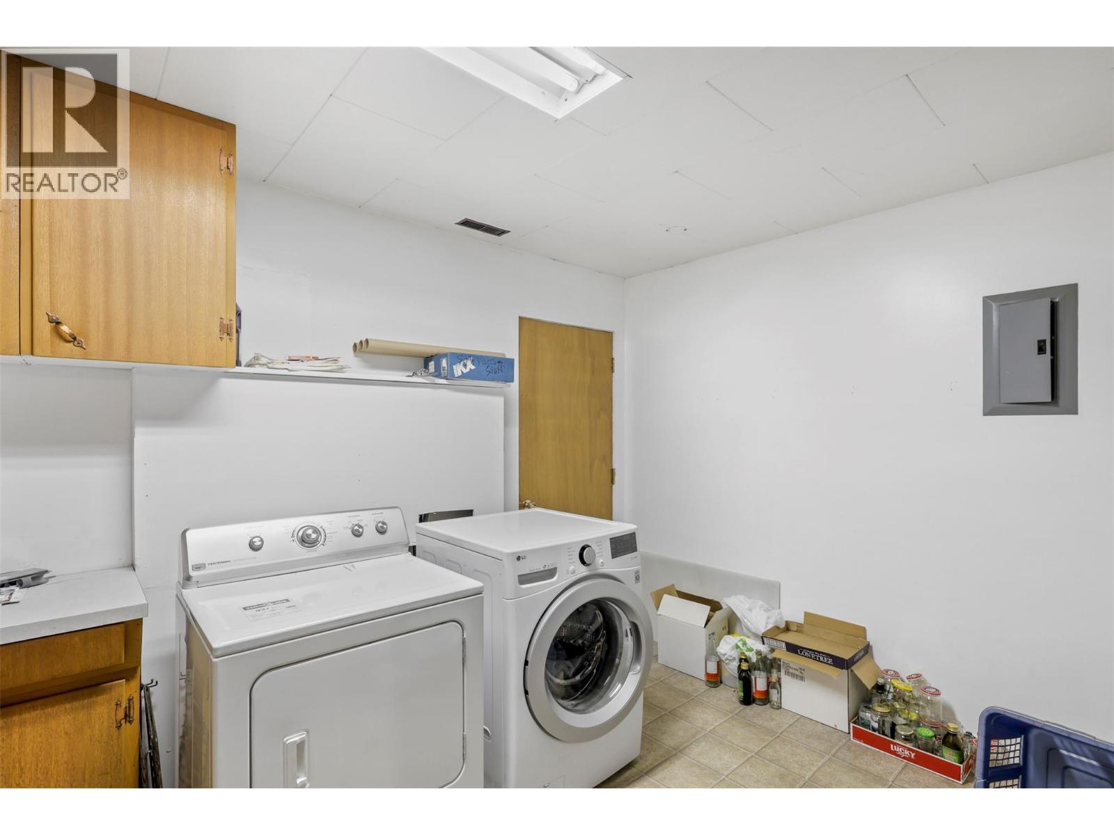 6066 Furrer Road, Kamloops, BC - Indoor Photo Showing Laundry Room