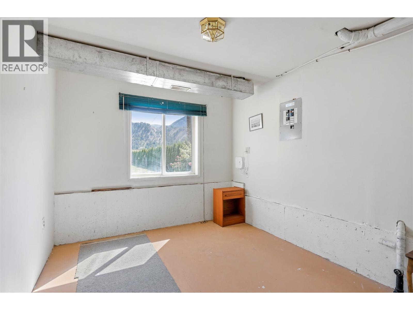 6066 Furrer Road, Kamloops, BC - Indoor Photo Showing Other Room