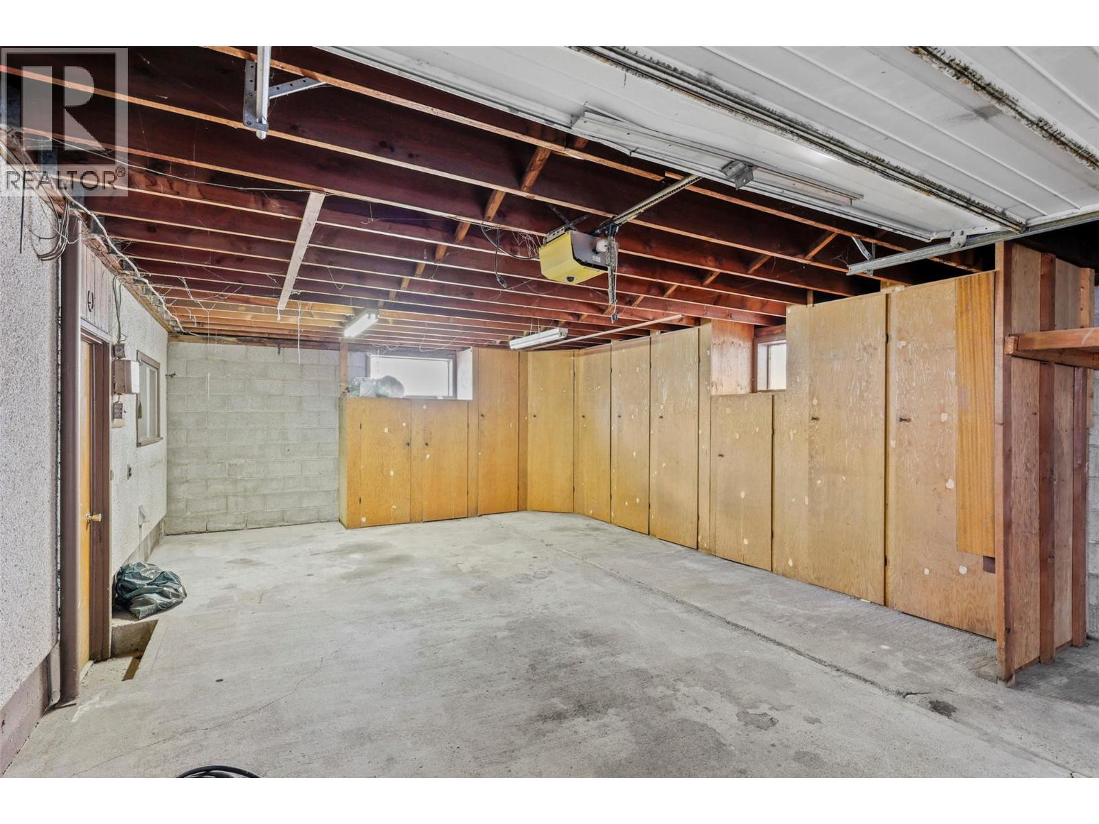 6066 Furrer Road, Kamloops, BC - Indoor Photo Showing Basement