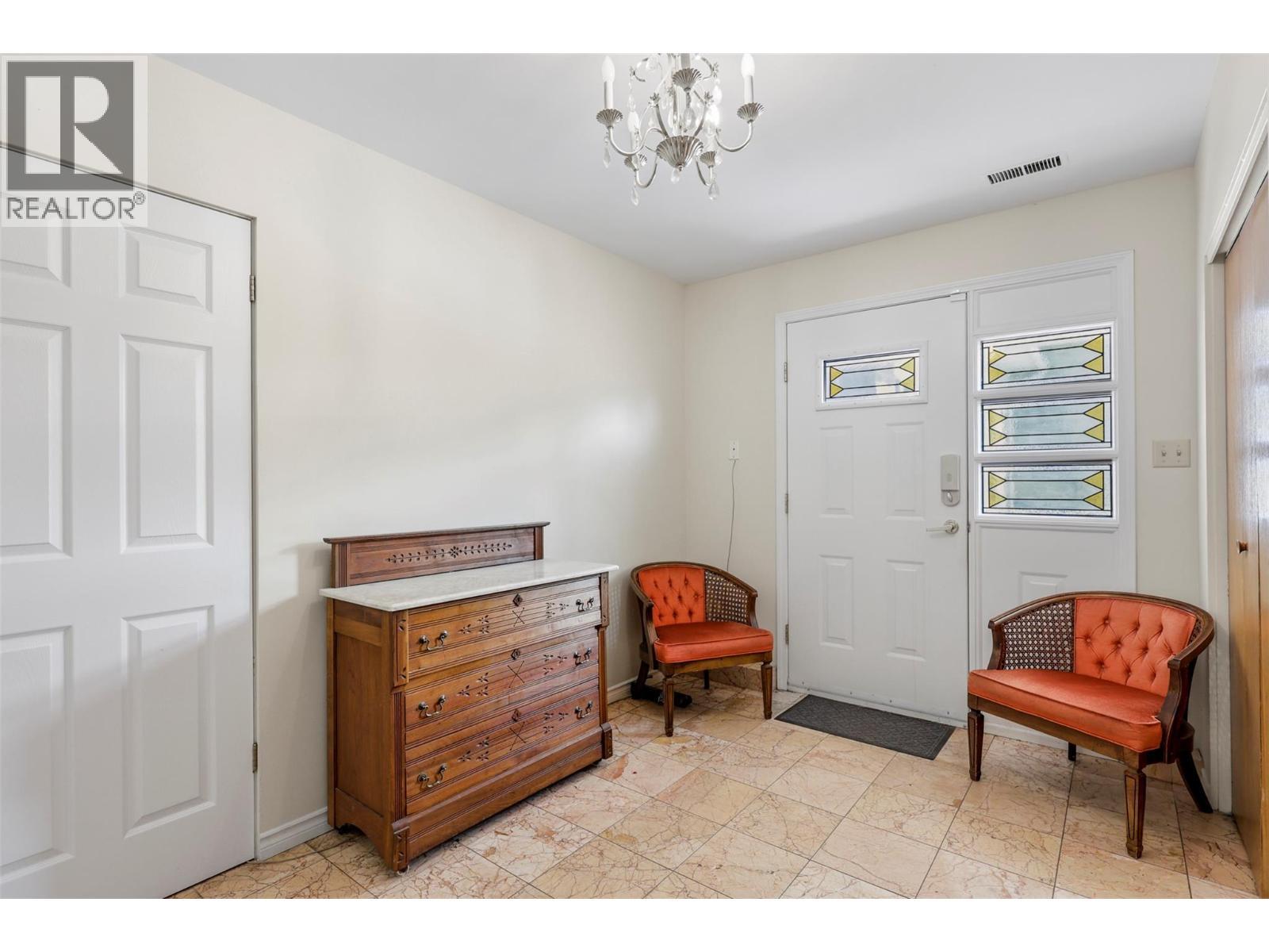 6066 Furrer Road, Kamloops, BC - Indoor Photo Showing Other Room