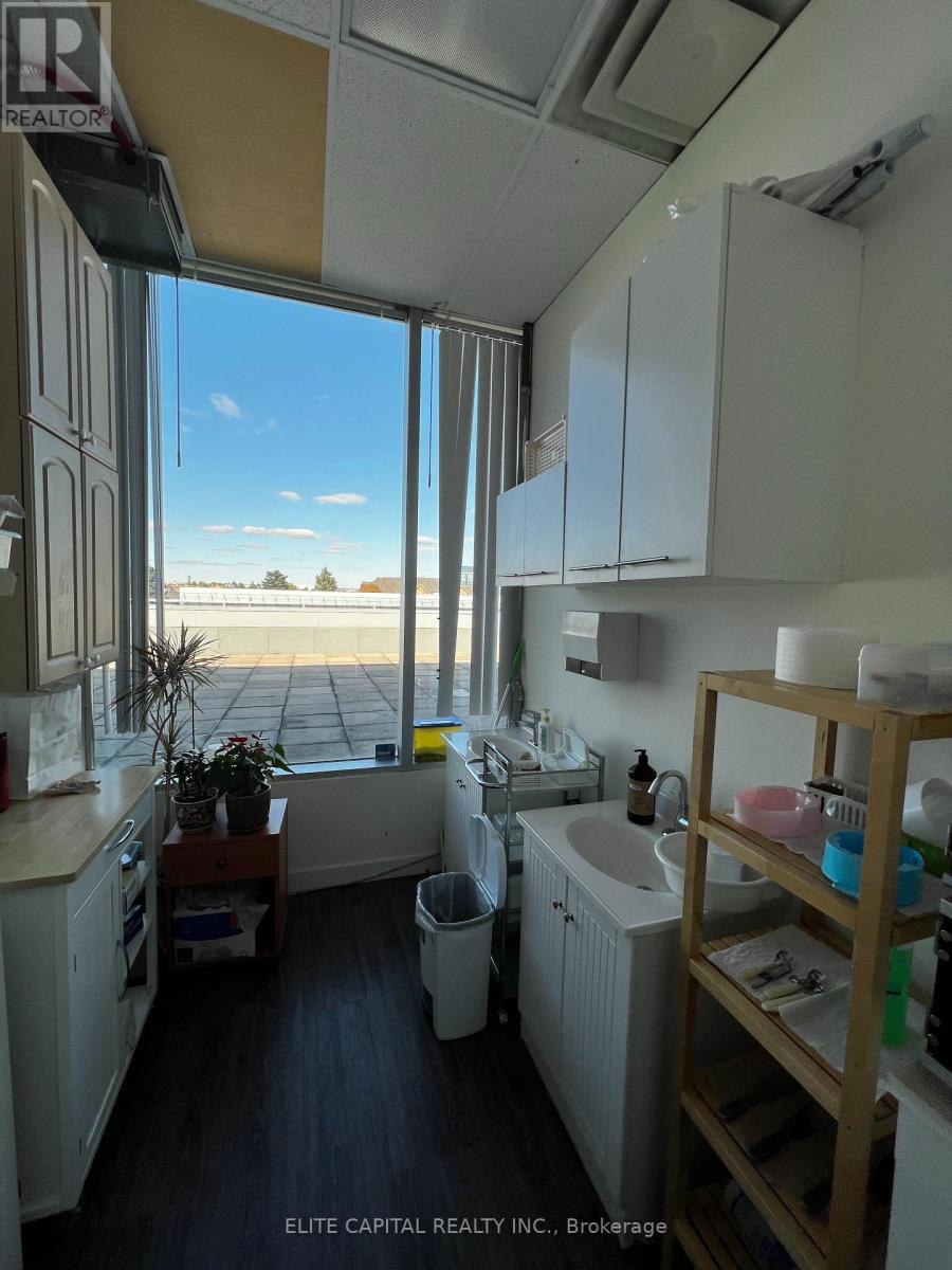 221A - 550 Highway 7 E, Richmond Hill, ON