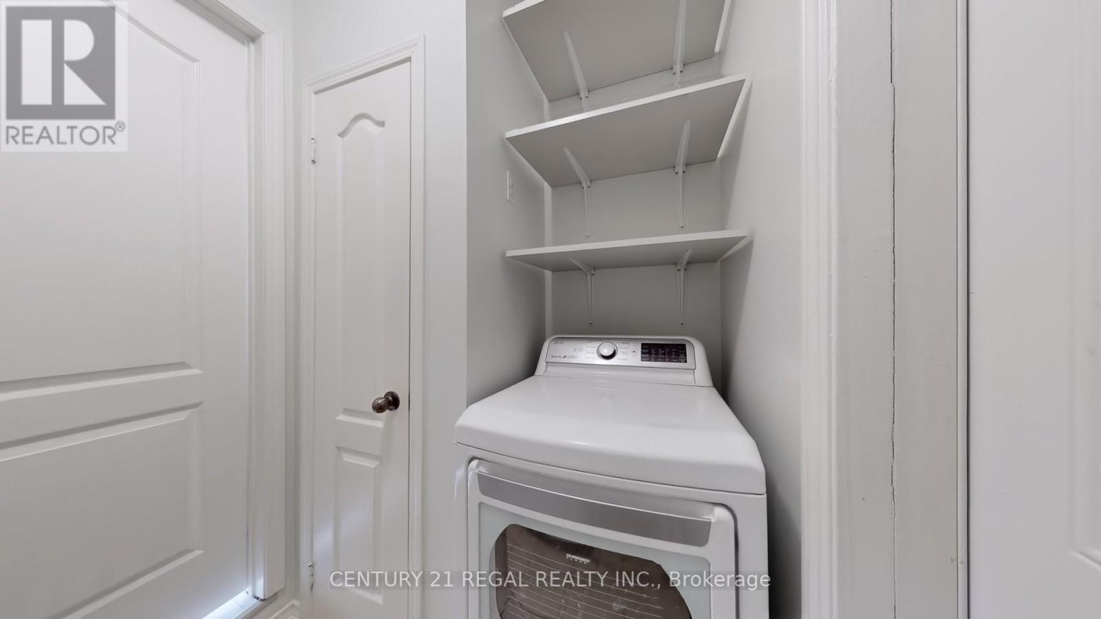 4274 Vivaldi Road, Burlington, ON - Indoor Photo Showing Laundry Room