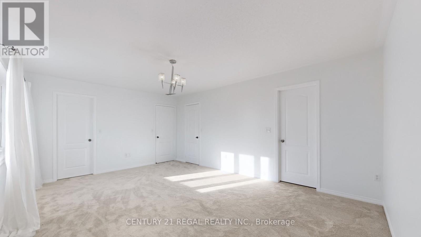 4274 Vivaldi Road, Burlington, ON - Indoor Photo Showing Other Room