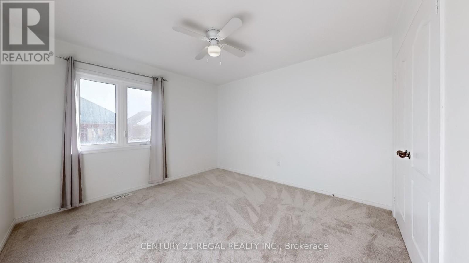 4274 Vivaldi Road, Burlington, ON - Indoor Photo Showing Other Room